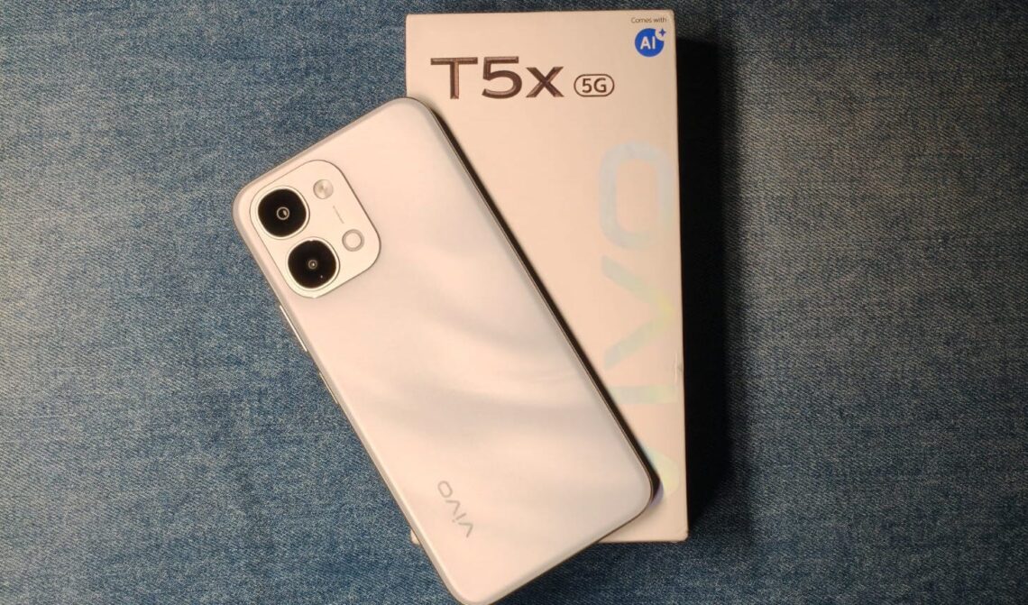 First Look at the vivo T5x: 7,200mAh Battery Monster